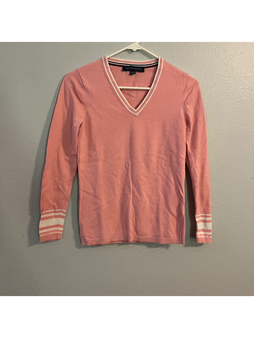 Tommy Hilfiger Womens XS Pink V Neck Sweater Striped Cuffs Preppy Lightweight